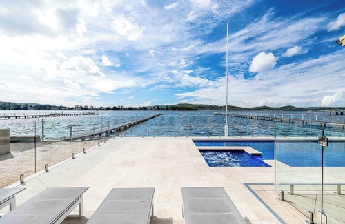 Point Clare House | Serene By Coast Hosting