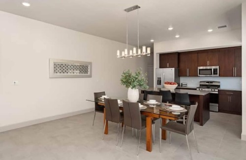 Biggs Field House | Serene Desert Rose!* Newly Built Modern Home