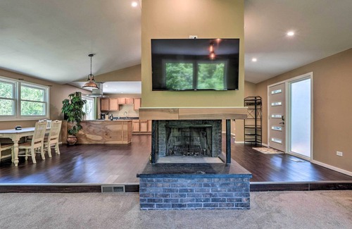 Joliet House | Serene Joliet Retreat w/ Grill, 3 Mi to Speedway!