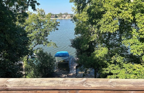 Ward County House | Serene Lakefront Escape With Stunning Views & Sunsets - Rice Lake, ND