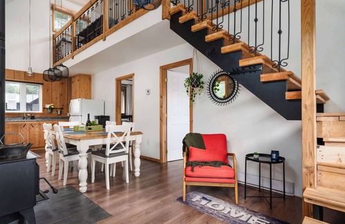 Saint-Calixte Ski Chalet | Serene Lakeside Haven with Spa and Kayak Fun