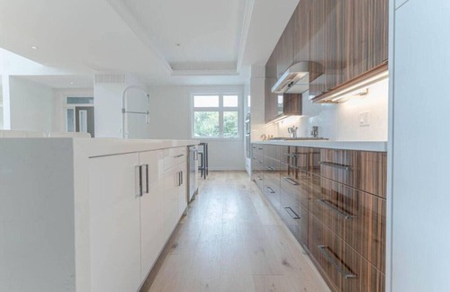Port Weller House | Serene Lakeview retreat Sunset Villa