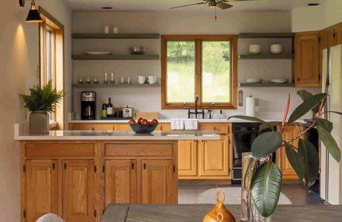 Fleischmanns House | Serene Mountain Lodge w Stunning Views