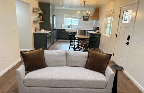 Prescott House | Serene Retreat Near Downtown