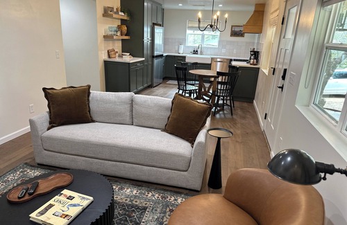 Prescott House | Serene Retreat Near Downtown