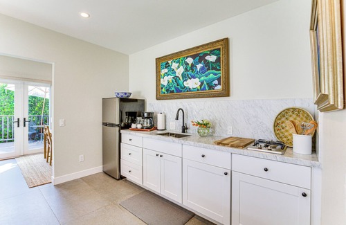 Point Loma House | Serene San Diego Retreat w/Deck - Walk to Bay!