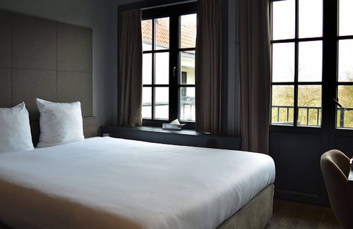 Municipality of Wassenaar House | Serene Sanctuary | Perfect for Relaxation Near Scenic Outdoor & Beach Vibes