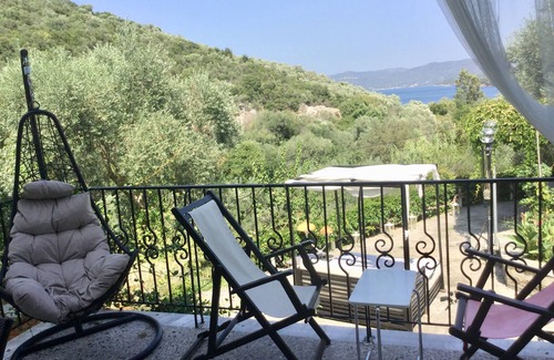 Kali Vrysi House | Serene, spacious, sea view dream house in south Pelion