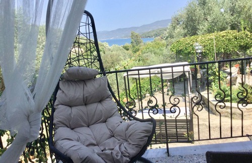 Kali Vrysi House | Serene, spacious, sea view dream house in south Pelion