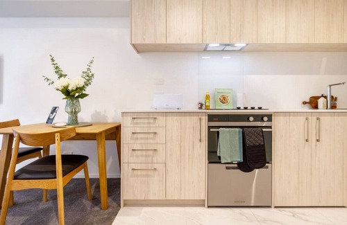 Sydenham House | Serene Studio Retreat in Bath Street