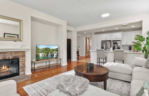 Lower Peters Canyon House | Serene Trailside Retreat Amidst Nature's Beauty on Riveroaks #41333