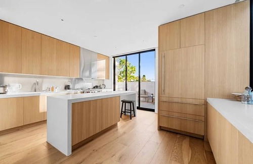 West Hollywood Villa | Serene Vista Villa In Beverly
