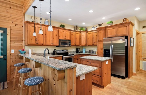Serenity Bay House | Serenity Bay on Lake Keowee!