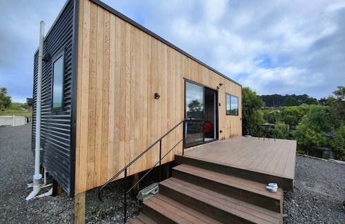 Omaui House | Serenity by the Sea Omaui