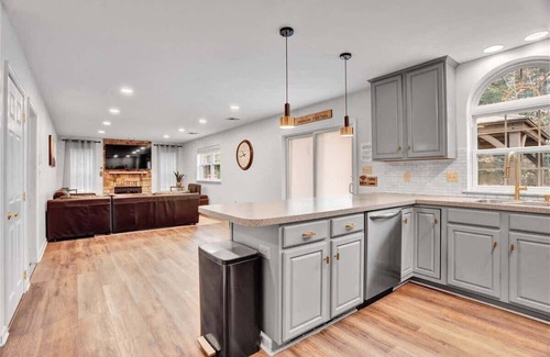 Blakeslee House | Serenity | Hot Tub | Fire Pit |