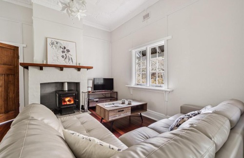 Pemberton House | Serenity House Pemberton Cottage & Wellness Spa