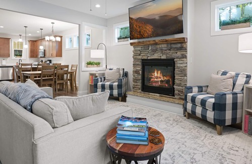 Fairview House | Serenity in the Mountains! Stunning Home for You!