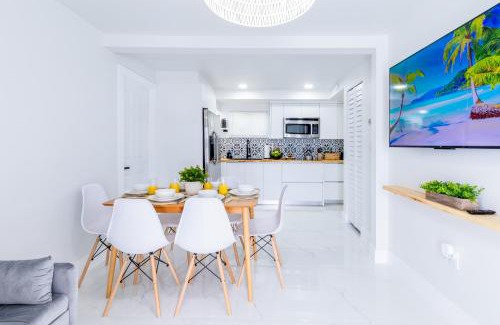 Gladeview House | Serenity Lodge Condo