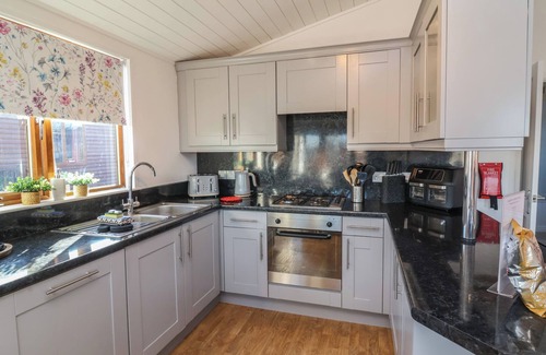 Mullacott Cottage | SERENITY SUNSET, pet friendly, with a garden in Ilfracombe