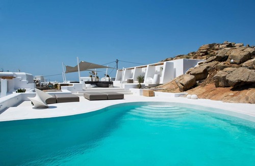 Tourlos Villa | Serpentine Suite - One Bedroom Villa, Sleeps 4
