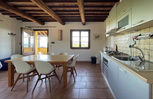 Riparbella Apartment | Serra Destri, 3-room apt. in country house, pool, panoramic, view to sea, relax
