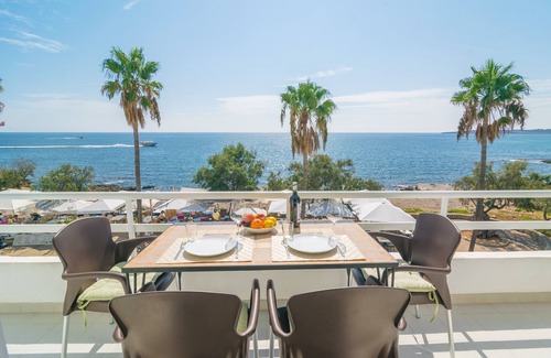 Cala Bona House | SES ROQUES DE CALA BONA - Apartment with sea views in Cala Millor. Free WiFi
