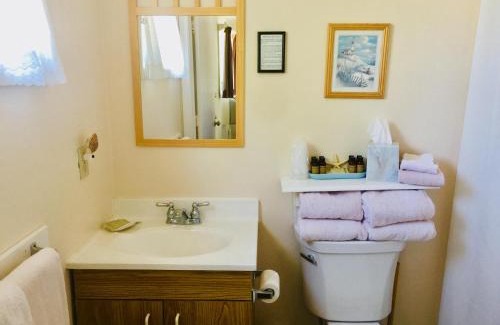 East Dennis Hotel | Sesuit Harbor House