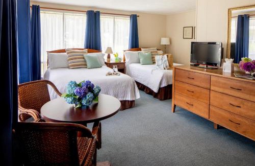 East Dennis Hotel | Sesuit Harbor House