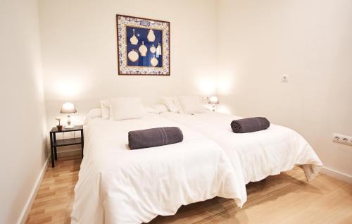 Los Remedios Apartment | Setefilla Deluxe Suite by Valcambre