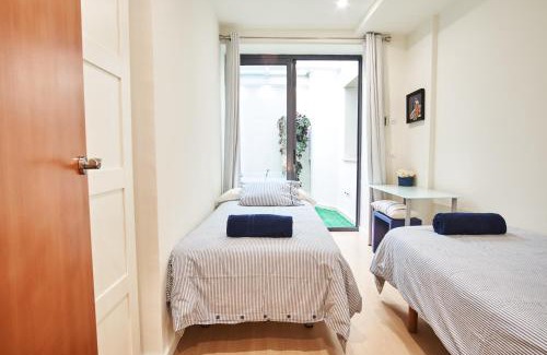 Los Remedios Apartment | Setefilla Deluxe Suite by Valcambre