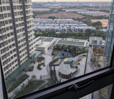 Shah Alam Apartment | Setia Alam - Sunsuria Forum - Chic Urban Retreat