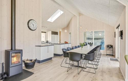 Spøttrup House | Seven-Bedroom Holiday Home In Spottrup