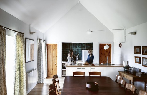Pitlochry Apartment | Seven bedroom house overlooking rural Perthshire