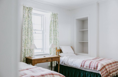 Pitlochry Apartment | Seven bedroom house in the grounds of Blair Castle