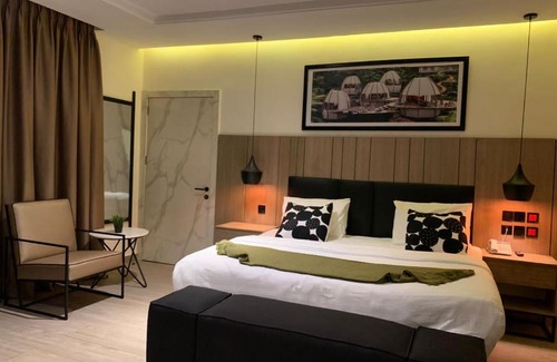 Enugu Hotel | SEVEN LUGARD APARTMENTS