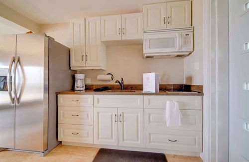Northwest Point Condo | Seven Mile View #3A - Oceanfront Studio & Pool
