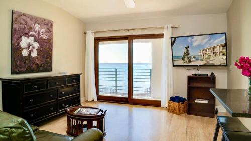 Northwest Point House | Seven Mile View Condo #3B
