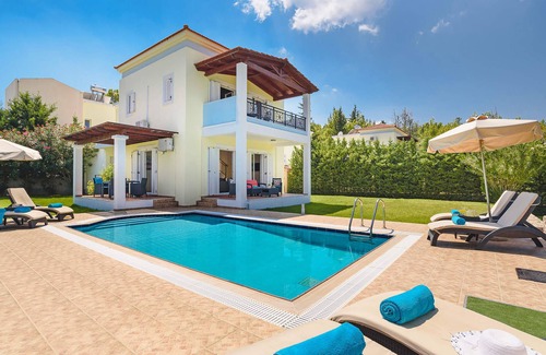 Archangelos Villa | Seven Springs Apollon Villa
