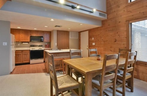 Seven Springs Condo | Seven Springs Sunridge 3 Bedroom Standard Condo, Sleep 10! by RedAwning