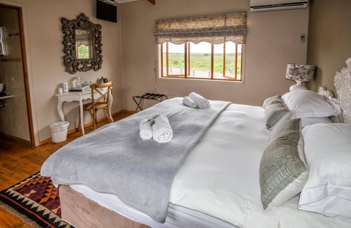 Moqhaka House | Sevens Guest House