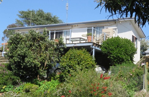 Cape Paterson House | "Seventh Heaven" a family friendly holiday home. 2 levels, sleeps up to 9