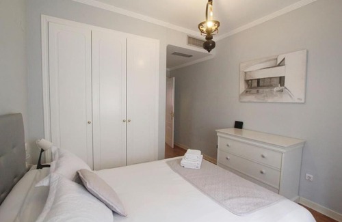 Huerta del Pilar Apartment | Sevilla Clásica: amigos y familia. Parking gratis!