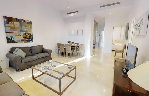 Coves Noves Apartment | Sevilla Luxury Rentals - Alcazar I