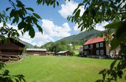 Nore og Uvdal Bed & Breakfast | Sevletunet B&B and Cabins