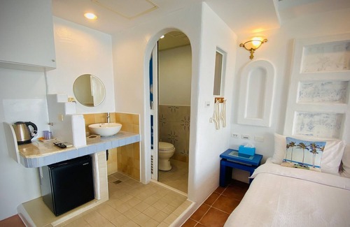 Sail Rock Beach House | Seya Inn