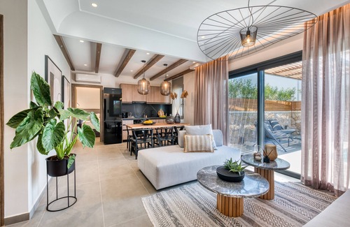 Preveza House | Sezian Boutique Homes & Villas