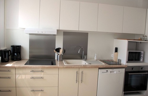 Cadenet House | Shaded courtyard house, Luberon Park, 1-6 pers.