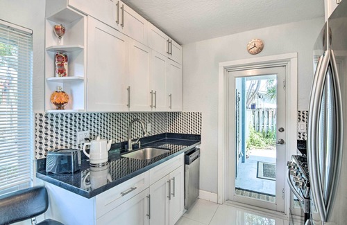Croissant Park House | Shady & Eclectic Fort Lauderdale Dwelling w/Yard!