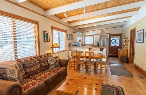 Country Club Estates House | Shady Pines: Cozy Cabin w/Hot Tub, Forest Views, & Pet-Friendly