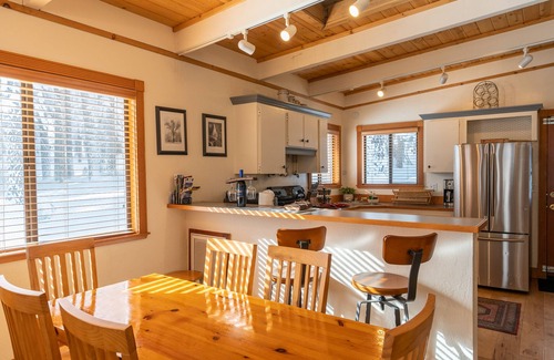 Country Club Estates House | Shady Pines: Cozy Cabin w/Hot Tub, Forest Views, & Pet-Friendly